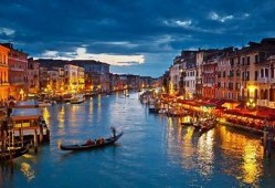 威尼斯旅行家：体验真实的威尼斯，探索当地文化(威尼斯旅行团)